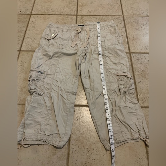 Jules + James Tan Cargo Capris - Women's Size 14 - Picture 7 of 7